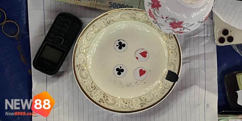 cách chơi xóc đĩa bằng xu giấy