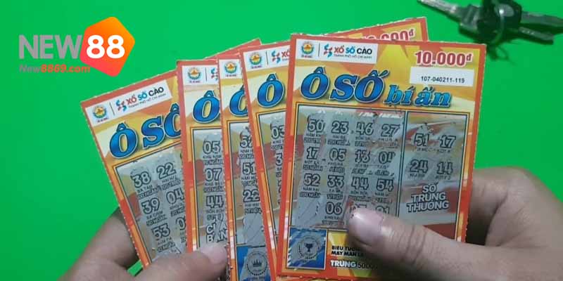 Mỗi tấm xổ số cào phải có mã nhằm đối soát trong trường hợp người chơi thắng giải